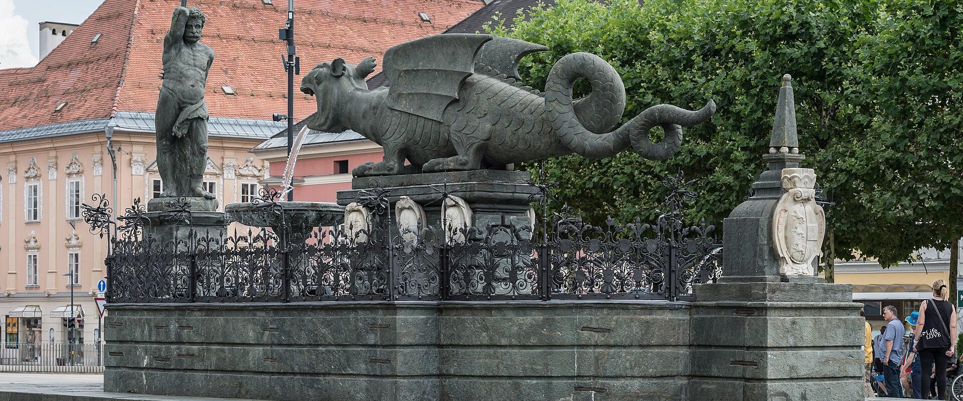 Lindwurm Fountain (Lindwurmbrunnen)