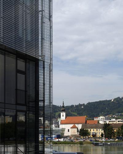 View across the Danube in Linz from the Lentos museum toward Postlingberg