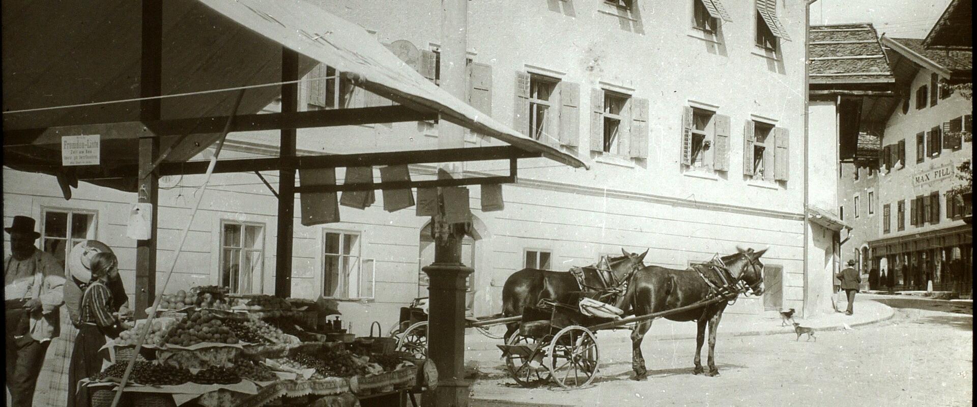 Marktplatz (Main Square)