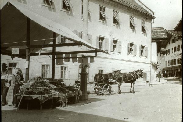 Marktplatz (Main Square)