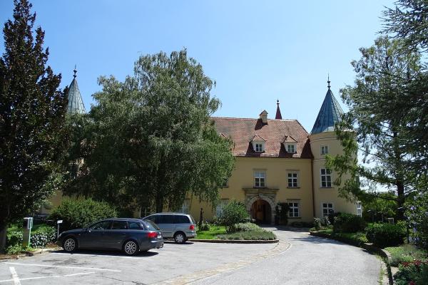 Schloss St. Martin (St. Martin Castle)