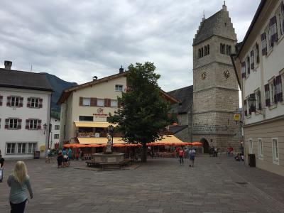 The main square of Zell am See below the church tower
