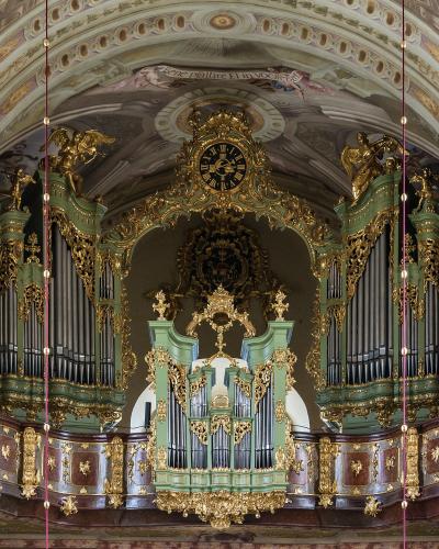 The baroque interior and organ of the Basilica of Maria Taferl