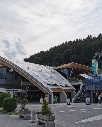 Valley station of the Schmittenhöhebahn cable car in Zell am See