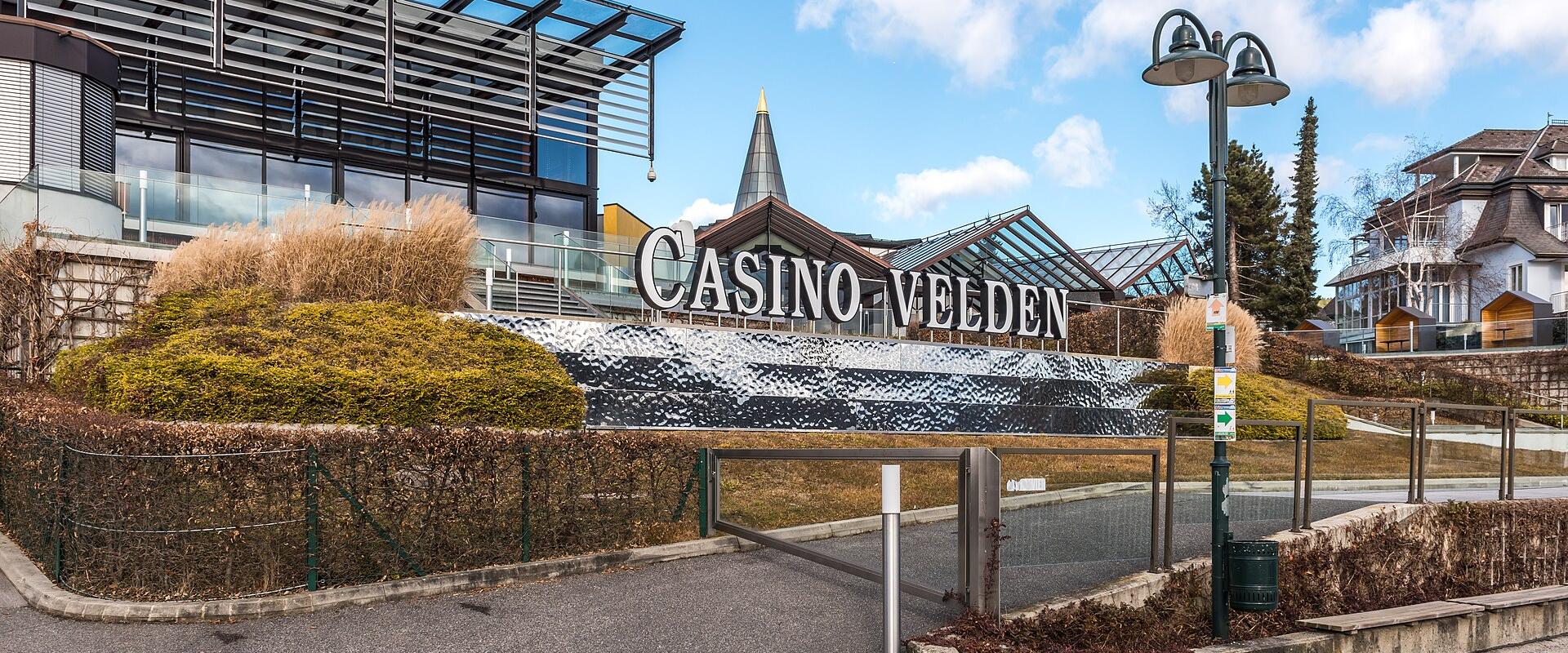 Casino (adjoining Lake Terrace)