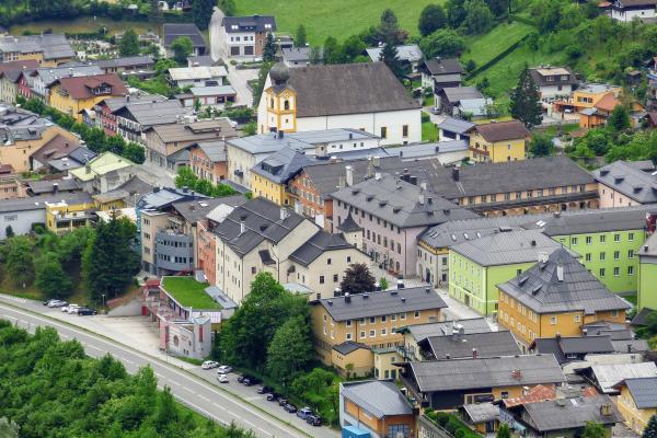 Werfen Town Center