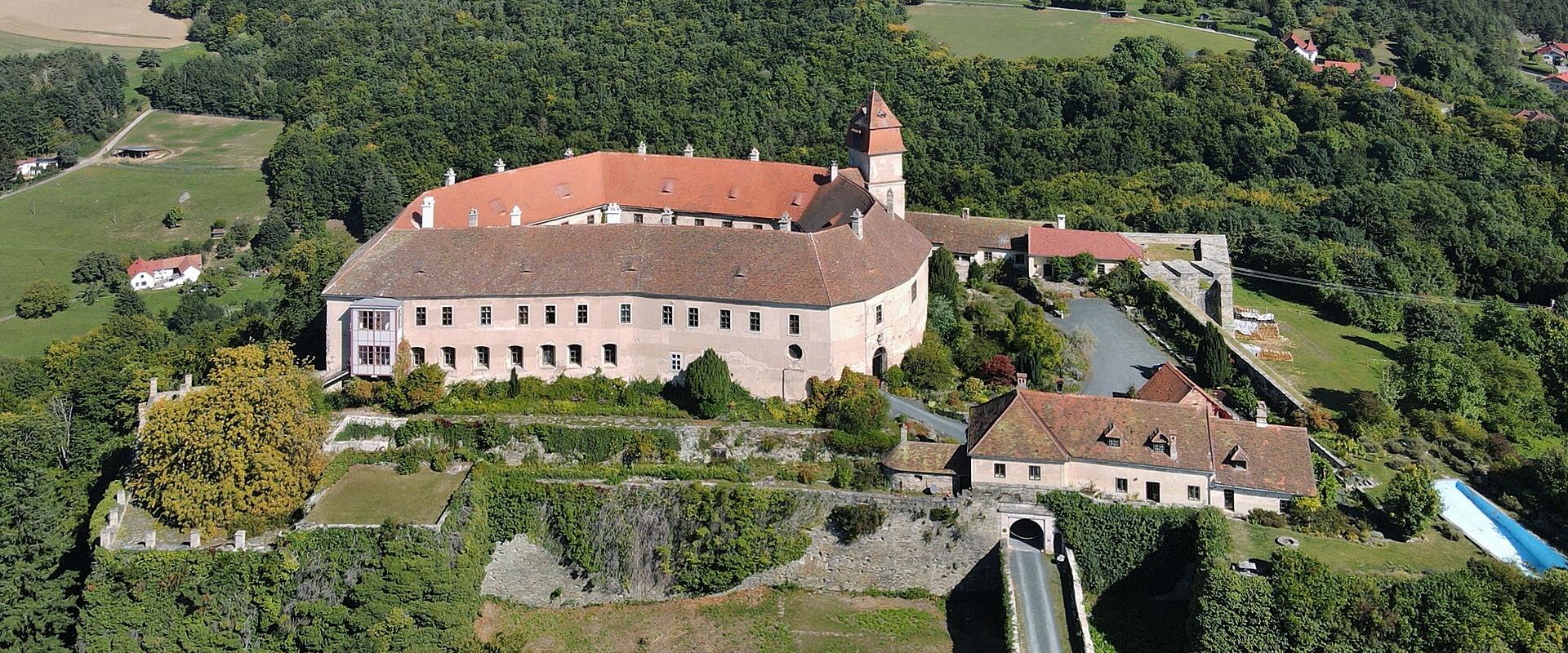 Schloss Bernstein (Bernstein Castle)